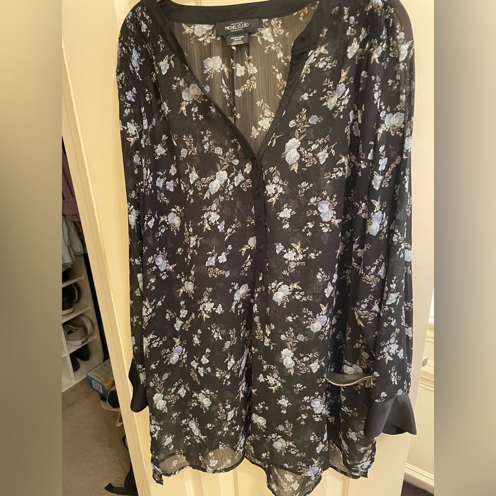 Michel Studio Black sheer floral tunic. Size 16